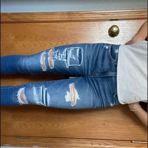 American Eagle jeans. Worn but look brand new! Size 4